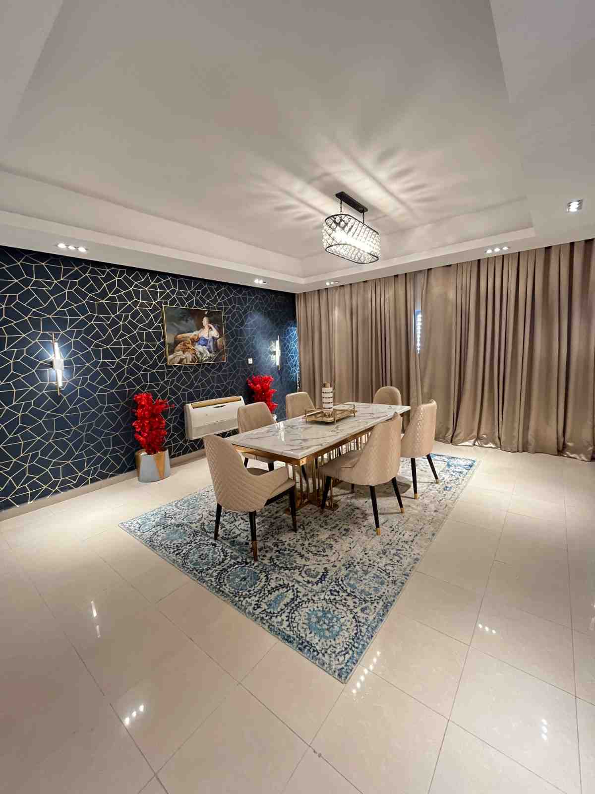 A2-Luxury Three Bedroom Apartment